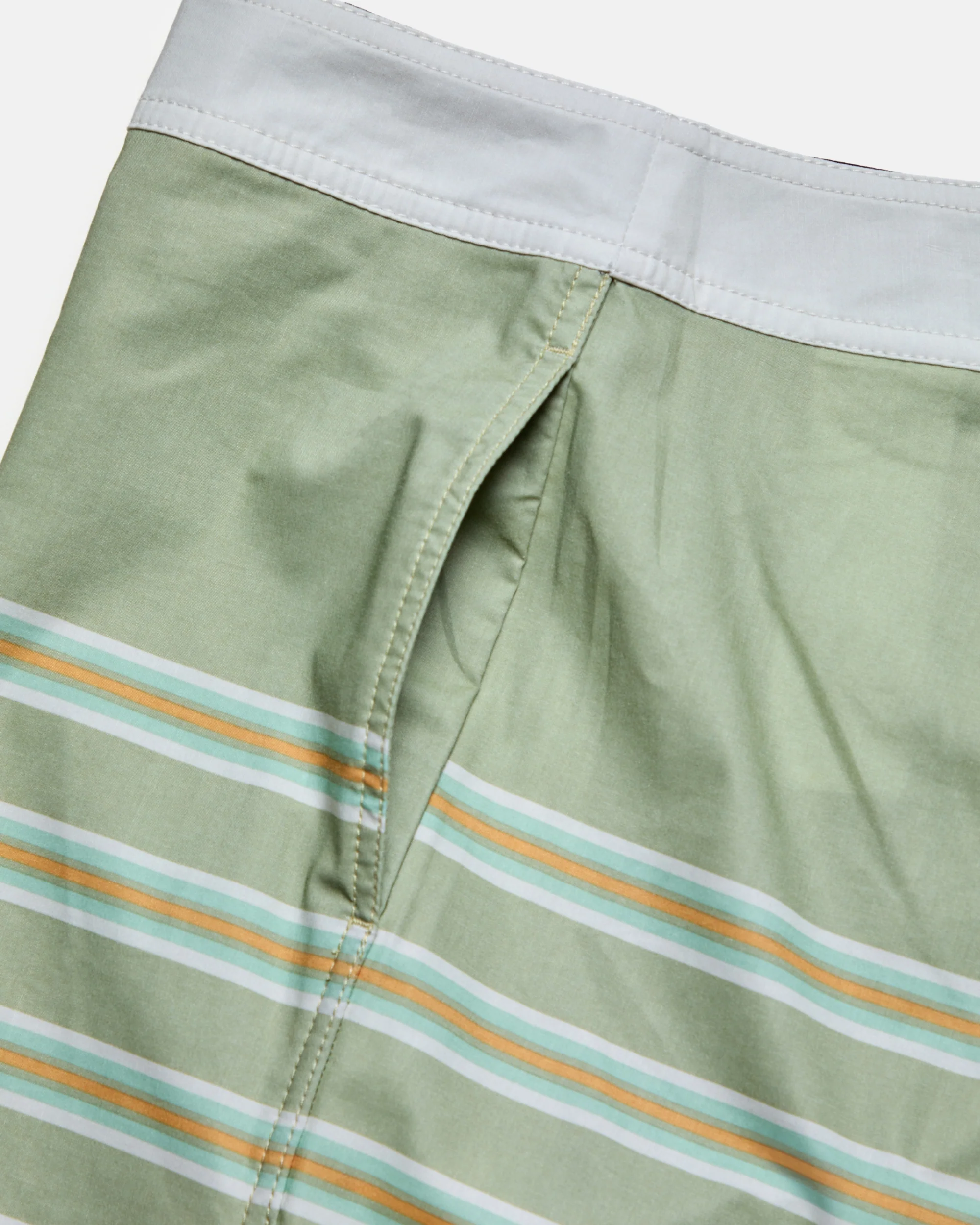 County Line Trunk 18" - Image 9