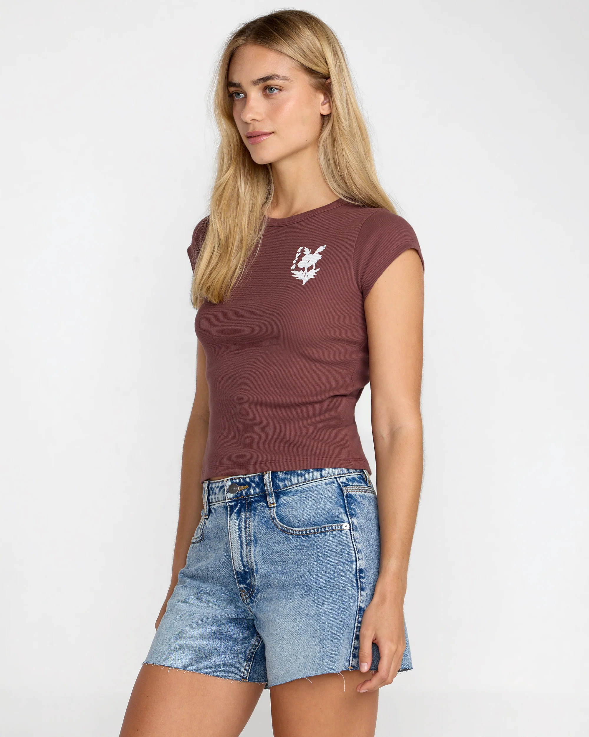 Ribbed Slim Tee - Image 5